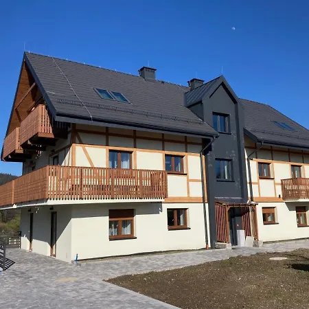 Апартаменты Nowy Klimatyczny Z Balkonem - Sowia Строне-Слёнске