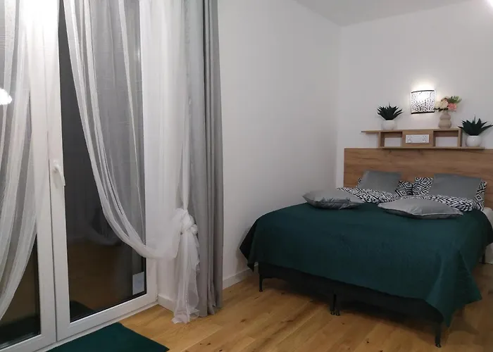 Apartment Nowy Klimatyczny Z Balkonem - Sowia Stronie Śląskie